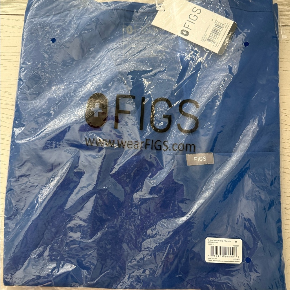 Figs Winning Blue Catarina One-Pocket Scrub Top